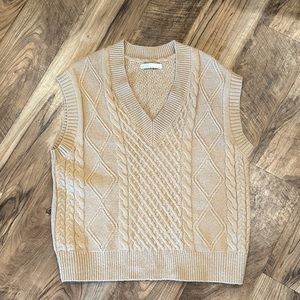 Oak + Fort Vest in Taupe